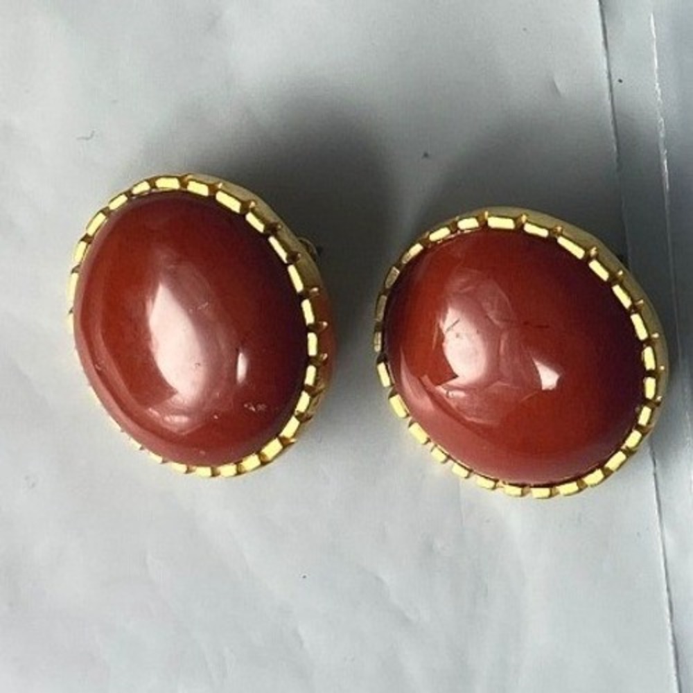 Vintage Gold Tone Round‎ Earrings Red Stone Accent Clip On Womens